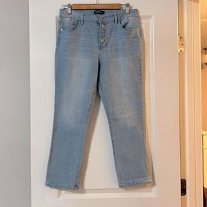 D. Jeans like new! High waist straight leg.